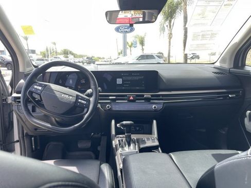 Used 2026 Kia Sportage EX w/ EX Panorama Roof Package FWD image 19