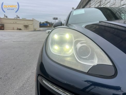 Used 2017 Porsche Macan S w/ Premium Package Plus image 16