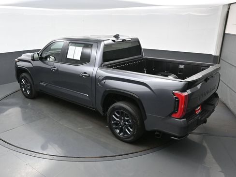 Used 2025 Toyota Tundra Platinum AWD/4WD image 40