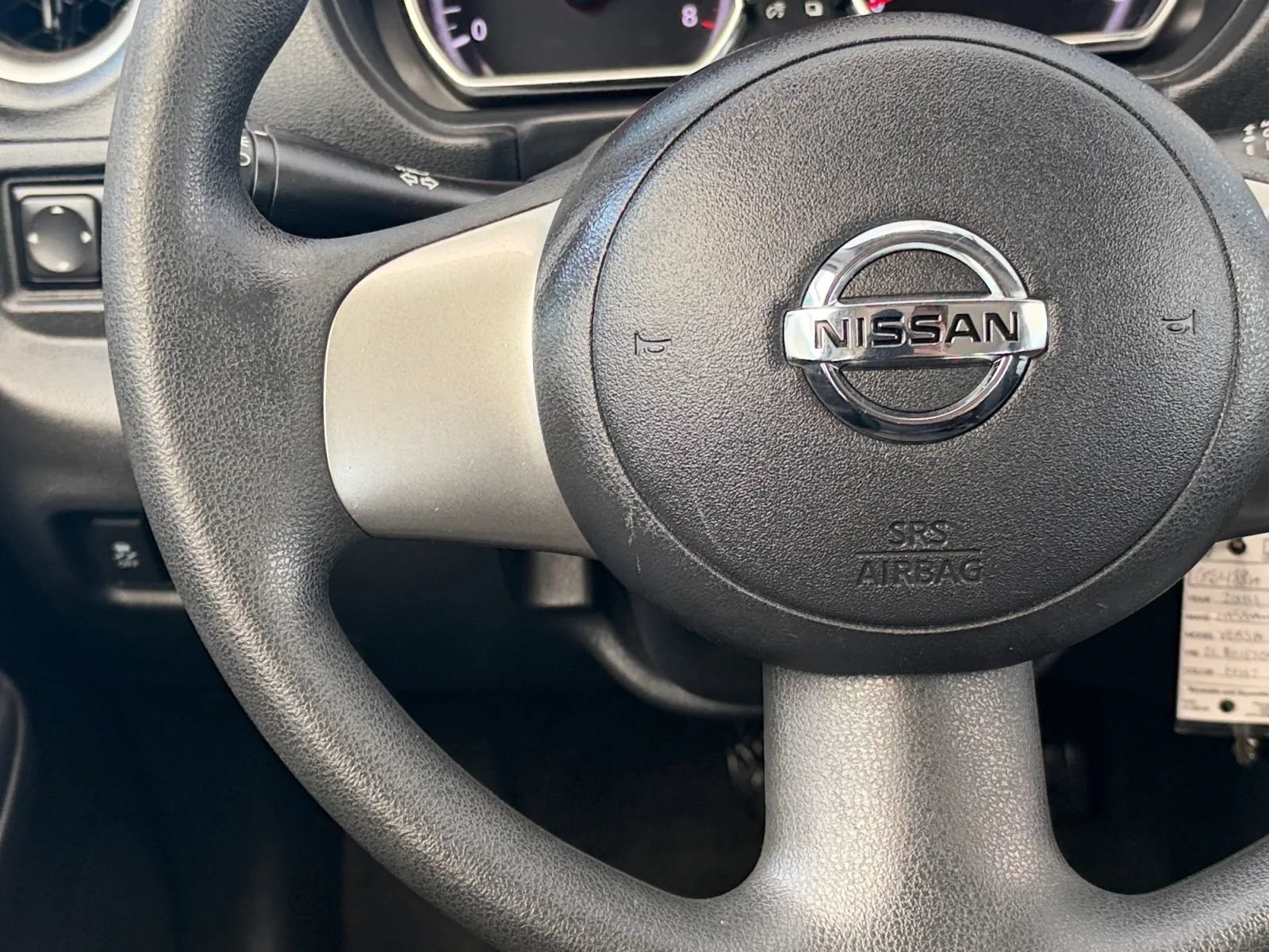Used 2014 Nissan Versa SV FWD image 27