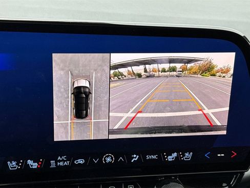 Used 2024 Chevrolet Blazer EV RS image 29