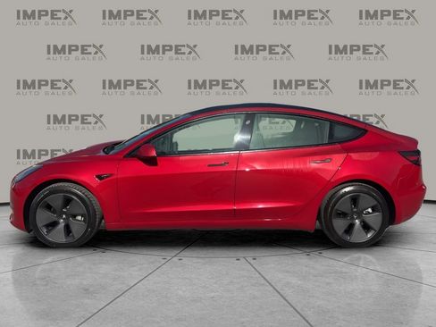 Used 2023 Tesla Model 3 Standard Range image 2