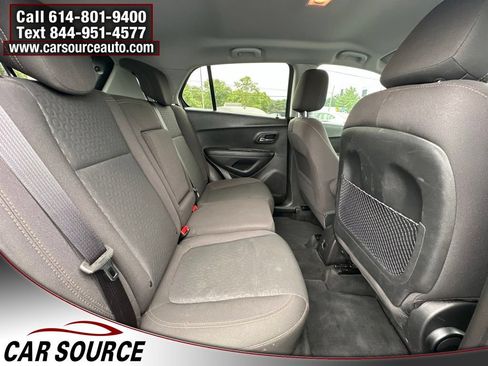 Used 2018 Chevrolet Trax LS w/ Fleet Convenience Package FWD image 24