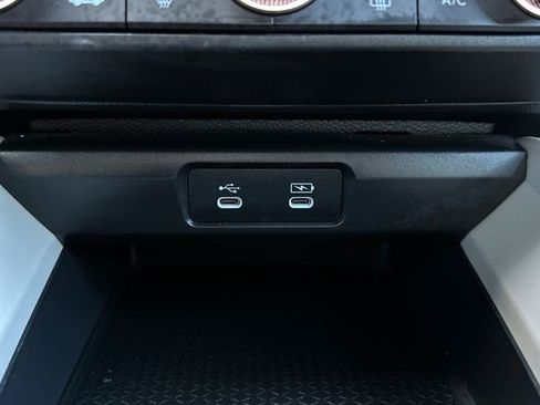 Certified 2023 Honda Accord LX image 29