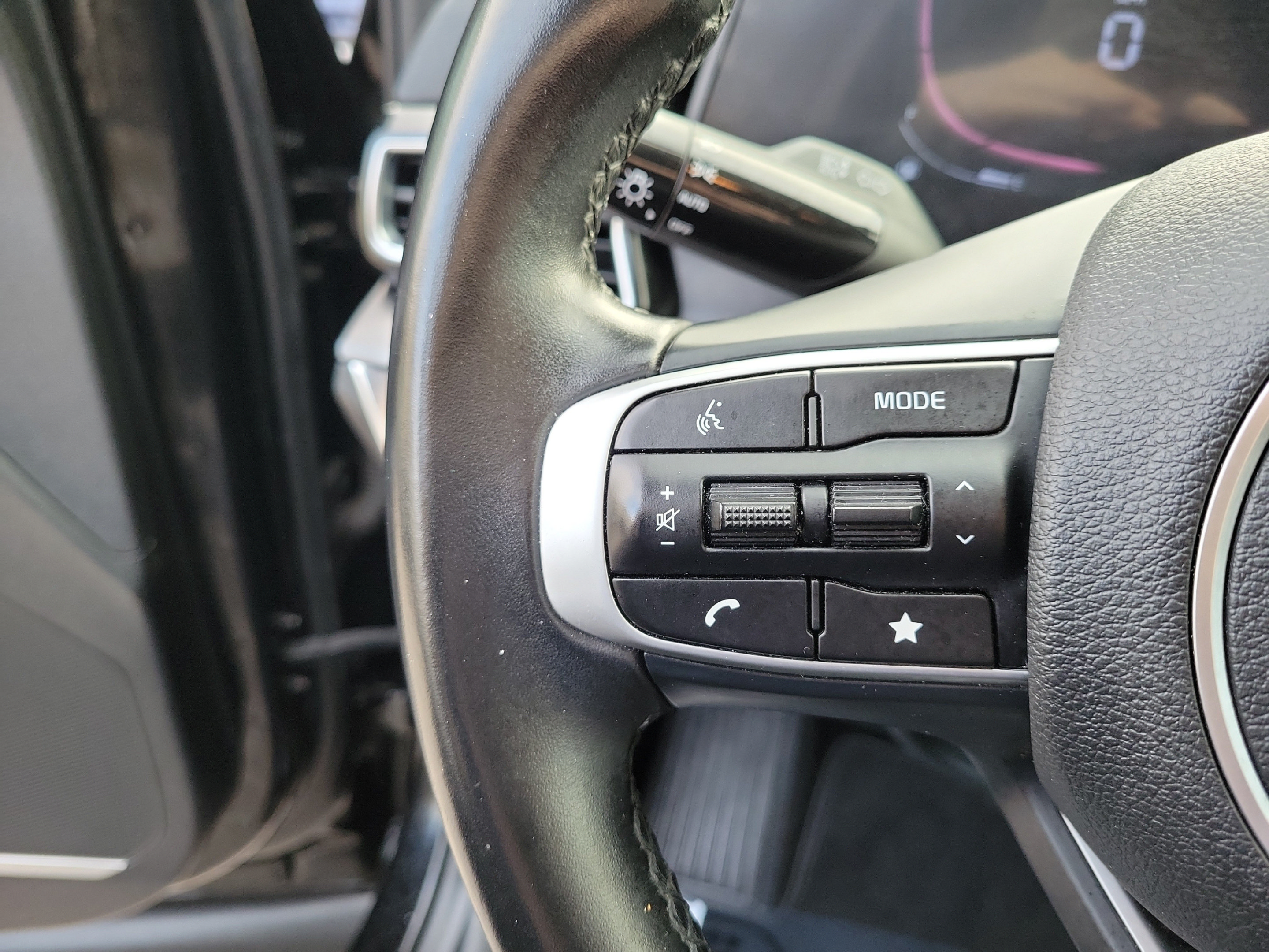 Certified 2023 Kia Sportage EX FWD image 25