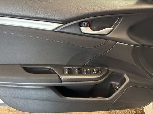 Used 2019 Honda Civic EX image 10