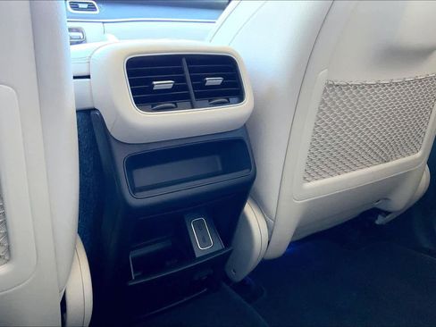 Used 2021 Mercedes-Benz GLE 350 4MATIC image 35