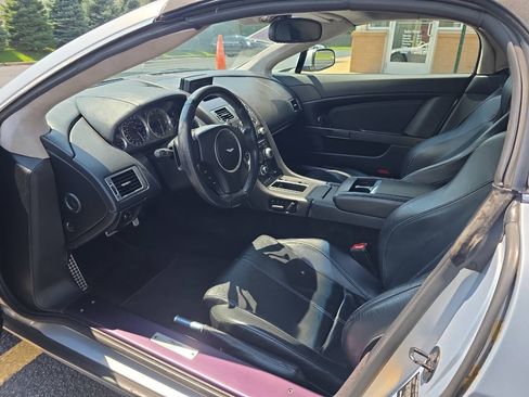 Used 2009 Aston Martin V8 Vantage Roadster RWD image 9