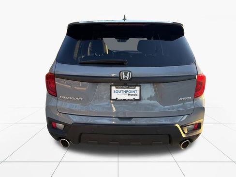 Used 2023 Honda Passport EX-L image 9