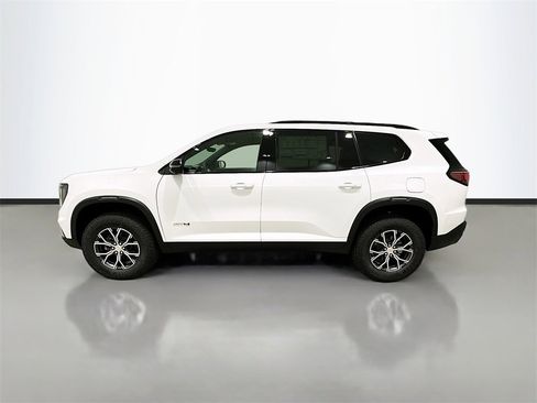 New 2026 GMC Acadia AT4 image 4