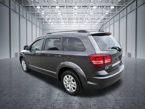 Used 2017 Dodge Journey SE w/ Flexible Seating Group FWD image 8