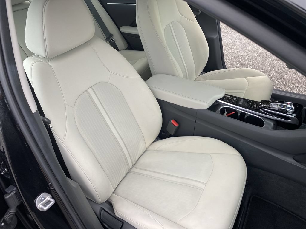 Certified 2023 Hyundai Sonata SEL w/ Cargo Package FWD image 31