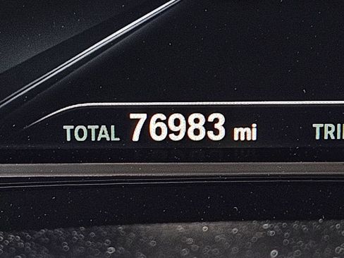 Used 2018 BMW 530e RWD image 27