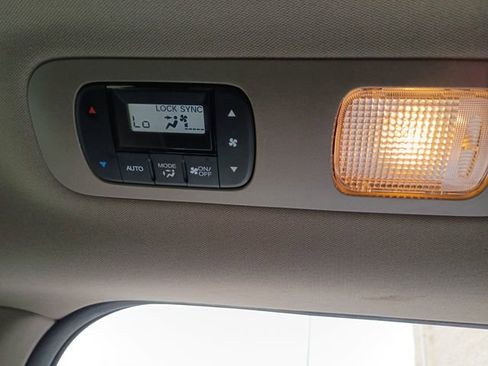 Used 2021 Honda Odyssey EX-L image 5