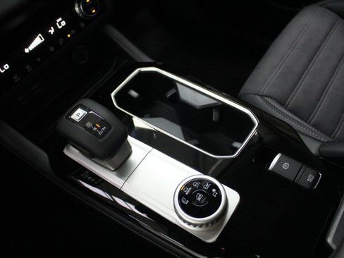 New 2026 Mitsubishi Outlander SE FWD image 14