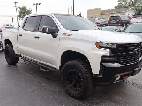 Used 2021 Chevrolet Silverado 1500 LT Trail Boss w/ Convenience Package II AWD/4WD image 1