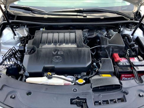 Used 2013 Toyota Avalon XLE Touring FWD image 31