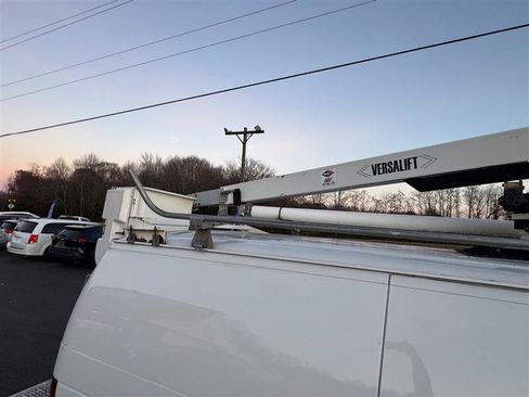 Used 2011 Ford E-350 and Econoline 350 Super Duty w/ PWR Group image 22