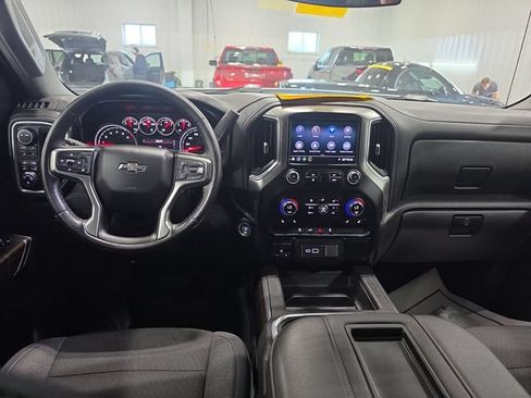 Used 2021 Chevrolet Silverado 1500 LT Trail Boss w/ Bed Protection Package AWD/4WD image 9
