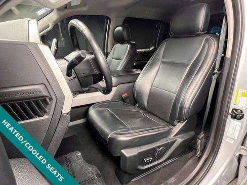 Used 2019 Ford F250 Lariat w/ Chrome Package image 3