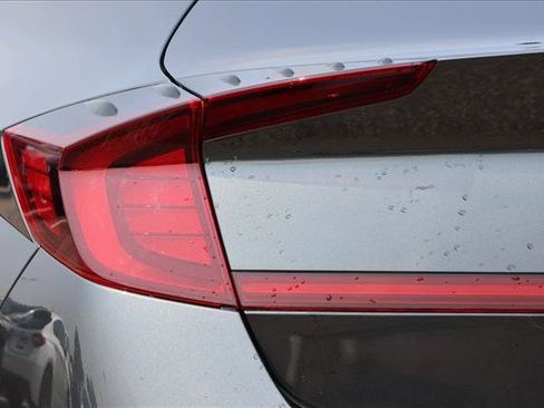 Used 2023 Hyundai Sonata Limited FWD image 11