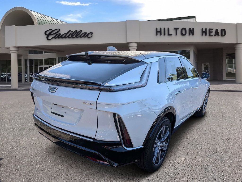 Certified 2024 Cadillac Lyriq Luxury RWD image 5