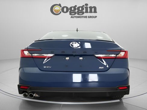 New 2026 Toyota Camry SE FWD image 13