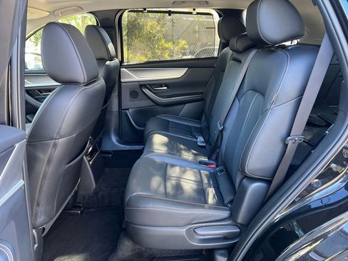 Used 2025 MAZDA CX-70 3.3 Turbo w/ Preferred Package image 43