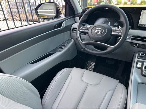 Used 2023 Hyundai Palisade SEL w/ Cargo Package image 19
