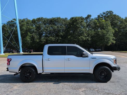 Used 2019 Ford F150 XLT w/ Equipment Group 302A Luxury RWD image 2