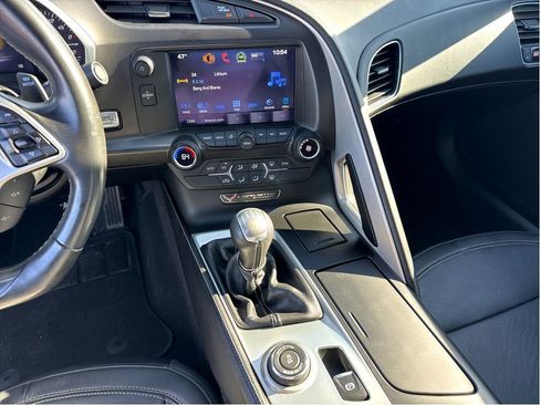 Used 2016 Chevrolet Corvette Stingray Coupe image 19
