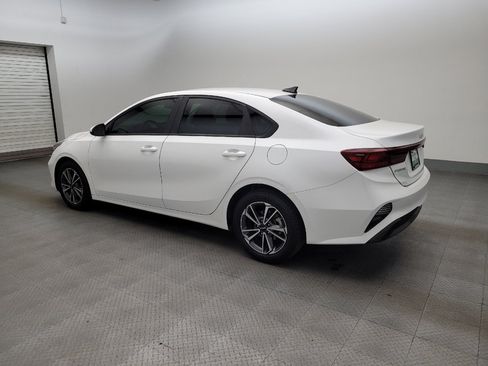 Used 2022 Kia Forte LXS FWD image 3