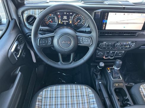 New 2026 Jeep Gladiator Sport AWD/4WD image 13