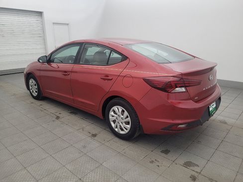 Used 2019 Hyundai Elantra SE FWD image 3