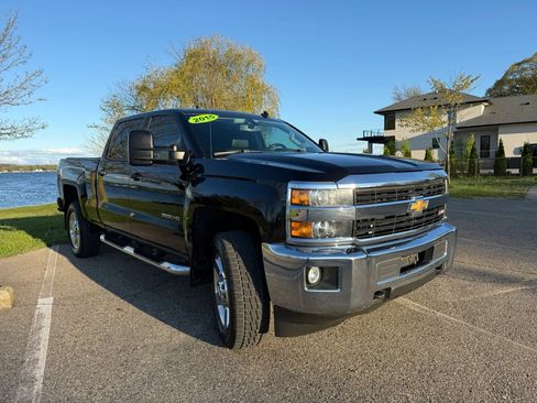 Used 2015 Chevrolet Silverado 3500 LT w/ LT Convenience Package AWD/4WD image 3
