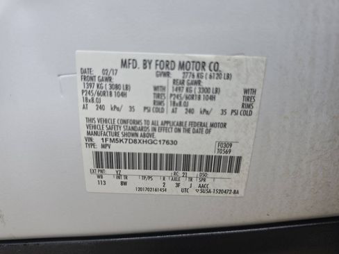 Used 2017 Ford Explorer XLT FWD image 31