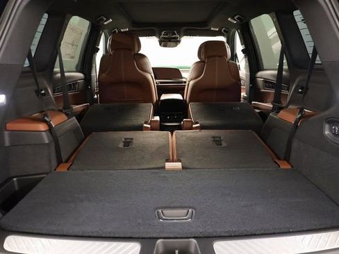 New 2026 Cadillac Vistiq Platinum image 25