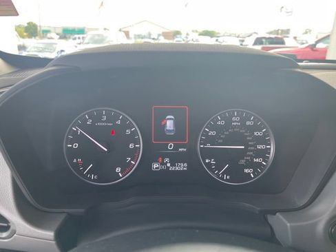 Used 2024 Subaru Crosstrek 2.0i Premium AWD/4WD image 28
