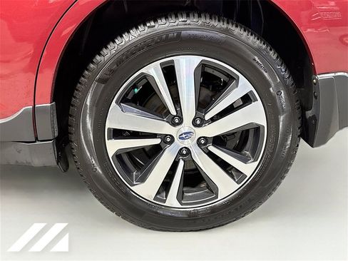 Used 2019 Subaru Outback 2.5i Limited w/ Popular Package #2 image 33