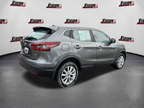 Used 2021 Nissan Rogue Sport S image 5