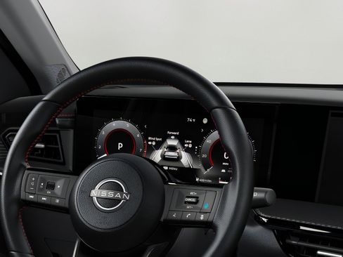 New 2026 Nissan Kicks SR w/ SR Premium Package FWD image 18