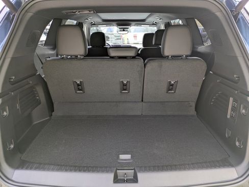 New 2026 Buick Enclave Preferred w/ Power Package AWD/4WD image 35