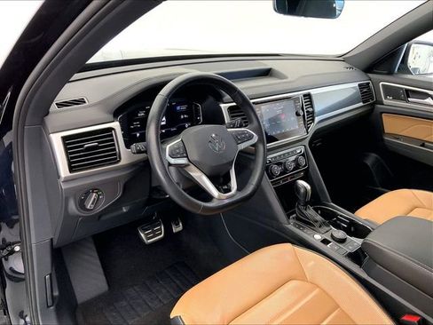 Used 2023 Volkswagen Atlas Cross Sport SEL Premium R-Line image 14