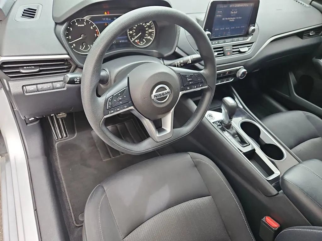 Used 2020 Nissan Altima 2.5 S FWD image 7
