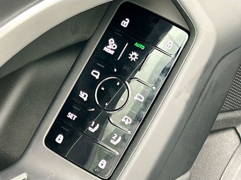 Used 2025 Audi Q5 Premium Plus w/ Premium Plus image 22