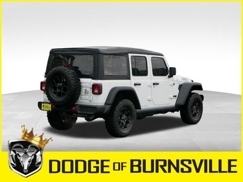 Used 2025 Jeep Wrangler Willys image 10