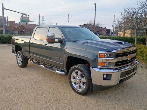 Used 2018 Chevrolet Silverado 2500 LTZ w/ Duramax Plus Package image 20