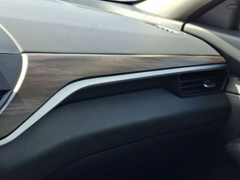 Used 2024 Nissan Altima 2.5 SV FWD image 31