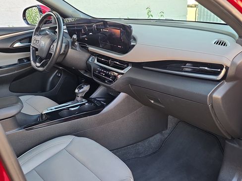 Used 2024 Buick Envista Avenir image 27