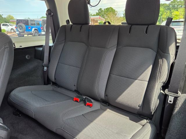 Used 2023 Jeep Wrangler Sport AWD/4WD image 12